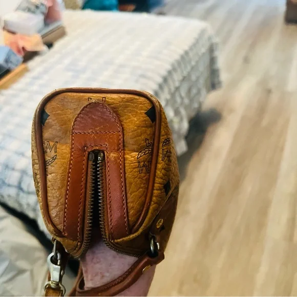 MCM Cognac Leather Satchel with Gold Accents - Picture 5 of 9